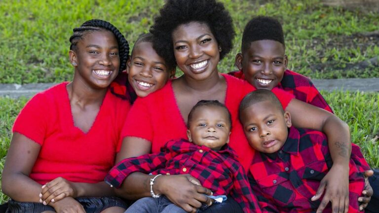They Love Single Motherhood – Don’t Ever Believe Otherwise!