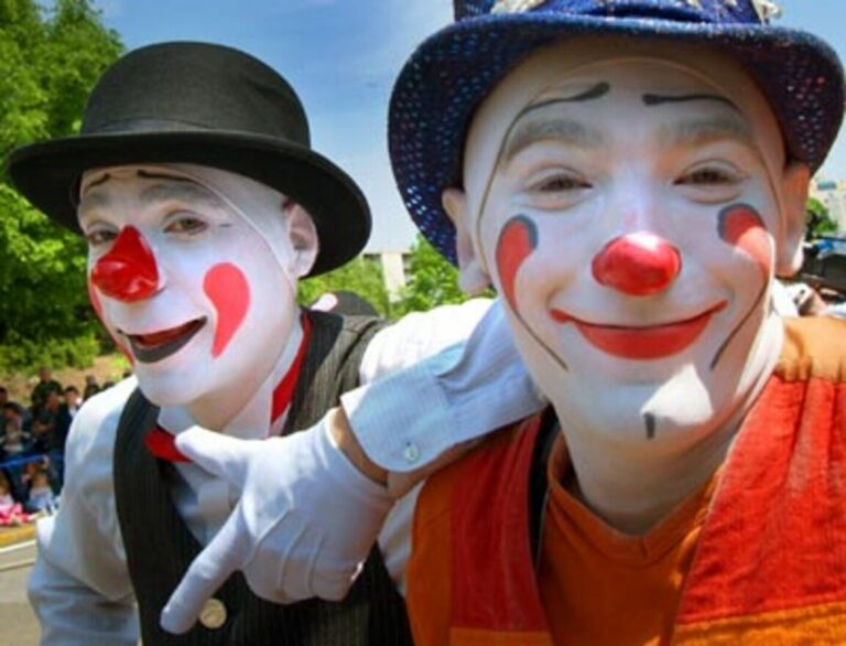 More Pandering Clowns! #SHORTS